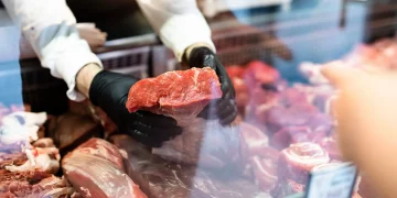 Notícia sobre o PREÇO da carne pega brasileiros de surpresa; veja o valor