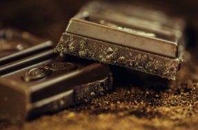 Polícia prende mulher por venda de chocolate batizado para crianças
