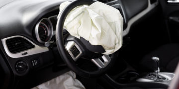 Sem airbags e freios ABS, carros fabricados antes de 2014 serão recolhidos?
