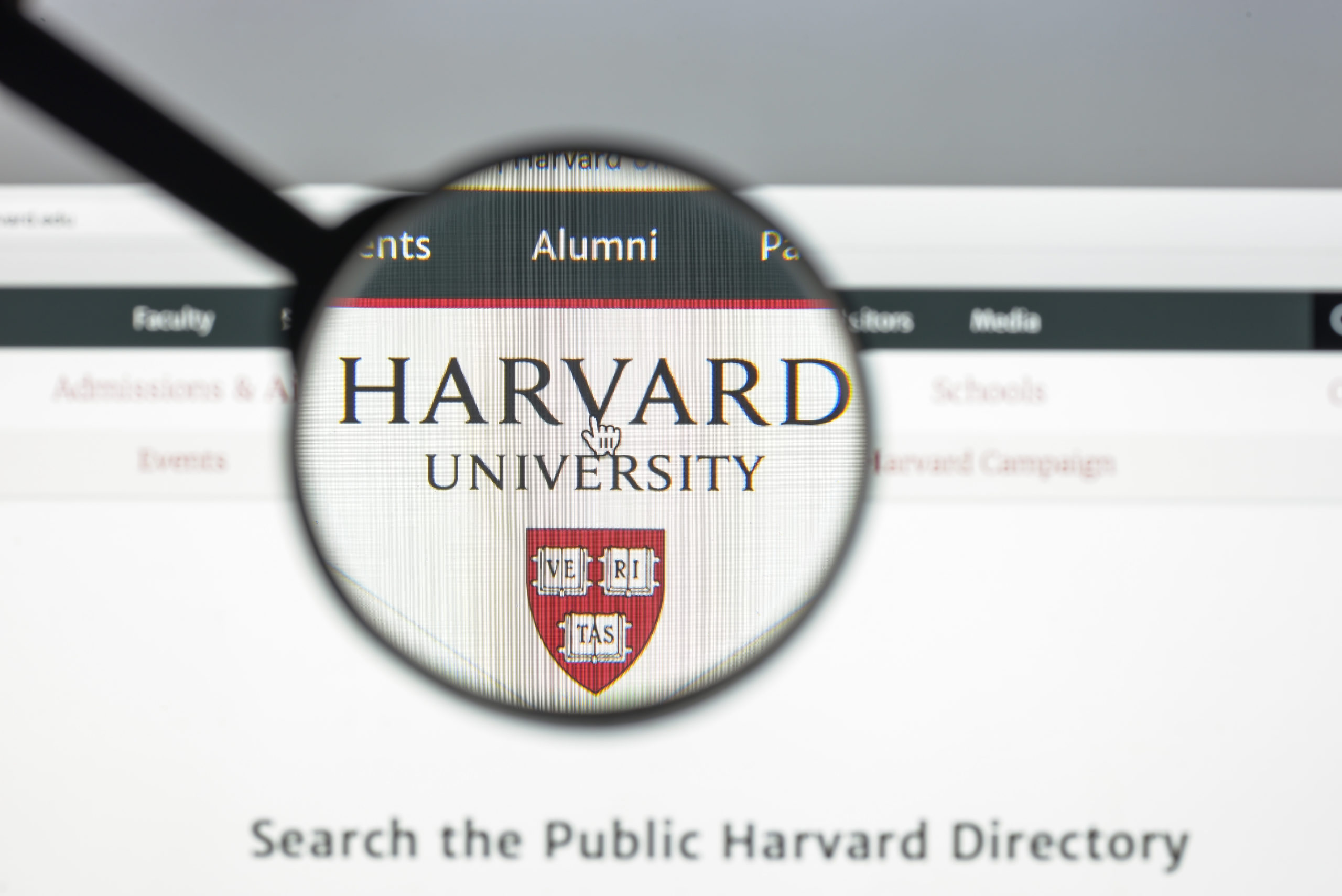 Mais de 65 cursos online e gratuitos de Harvard estão com inscrições  abertas