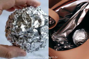 Por que mulheres estão carregando uma bola de papel alumínio na bolsa?
