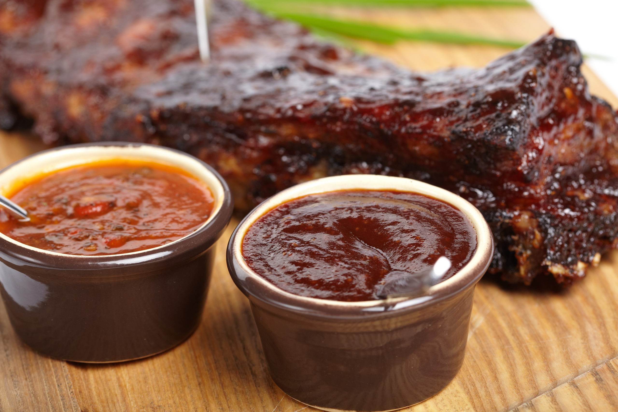 Molho barbecue caseiro: receitinha fácil para fazer em apenas 10 minutos