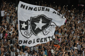 Botafogo vence de novo, afunda Corinthians e retoma liderança do Campeonato Brasileiro