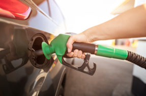 Motorista no prejuízo: mudança em imposto faz gasolina subir de novo