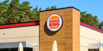 Nem o Burger King escapa! Empresa pode fechar 400 unidades em 2023