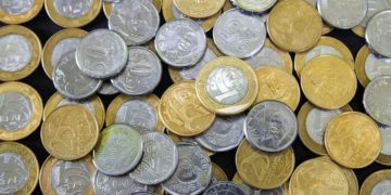 Quem tiver leva R$ 280: moeda de R$ 0,01 é procurada em todo o Brasil