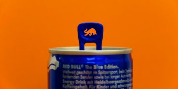 Preço dispara! Ciência aponta ingrediente em Red Bull como 'elixir da vida'