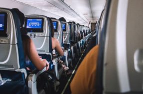 Assento na saída de emergência do avião: 5 coisas para saber antes de reservá-lo