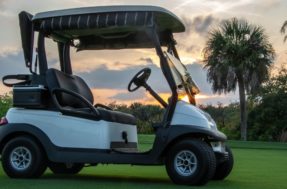 Por que nos EUA as pessoas estão usando carrinhos de golfe ao invés de carros?