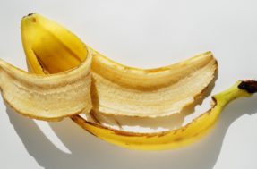 Pare de jogar a casca da banana fora: 5 coisas úteis que ela é capaz