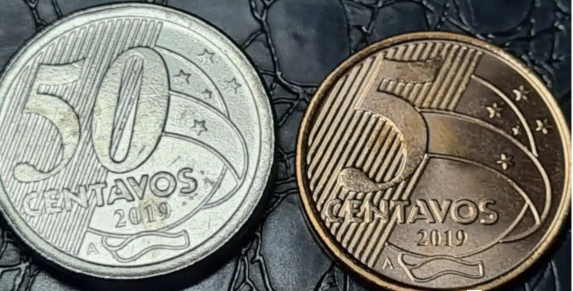 Moeda de 5 e 50 centavos com letra A dispara para R$ 1700 (Foto: Mundo Numismático)