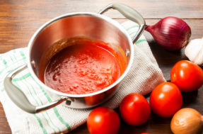Da Itália para a mesa: receita de molho de tomate irresistível faz sucesso