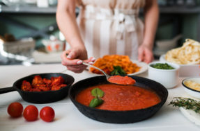 Como fazer o molho de tomate perfeito que chefs usam nos restaurantes chiques
