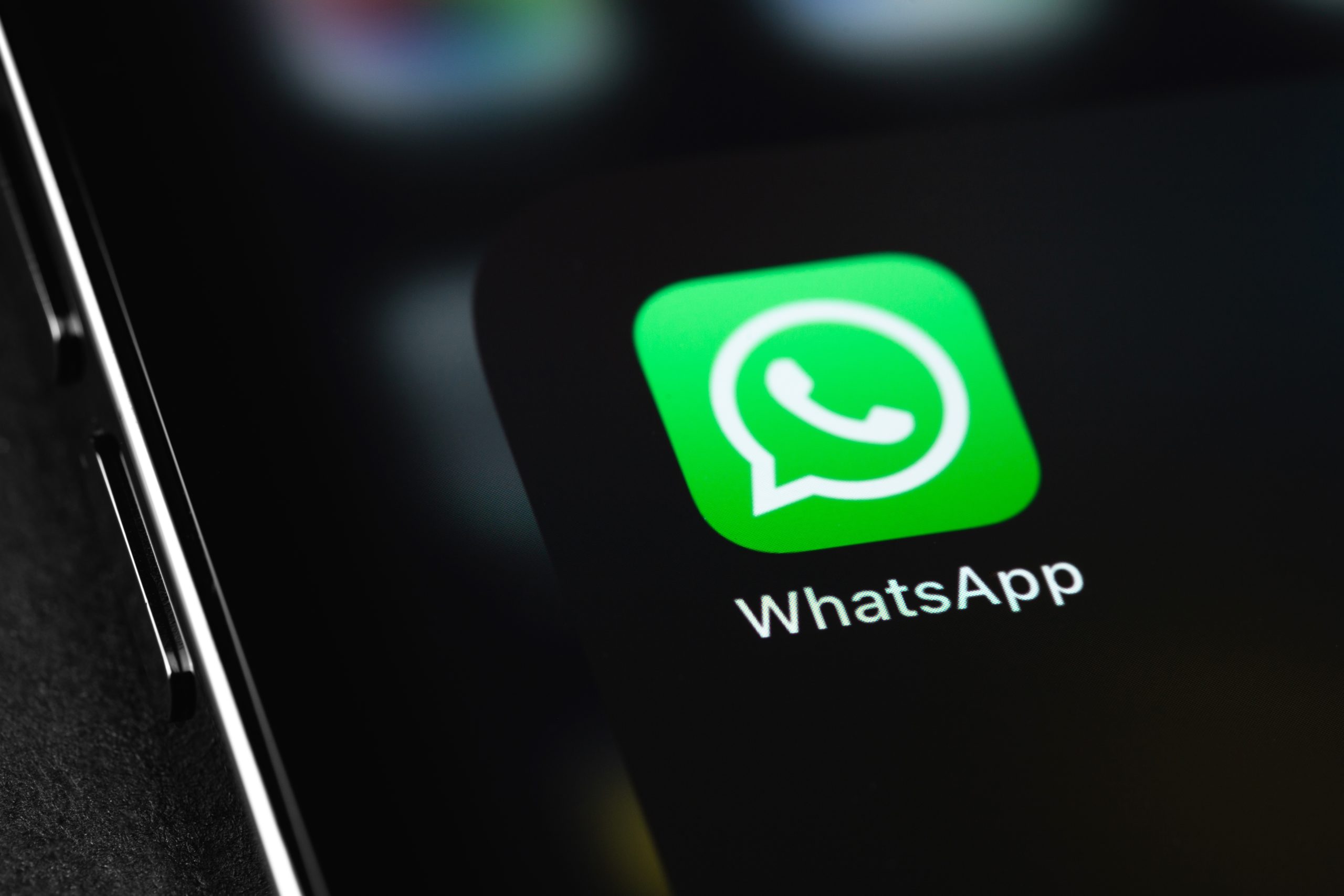 How to send a single audio playback on WhatsApp?