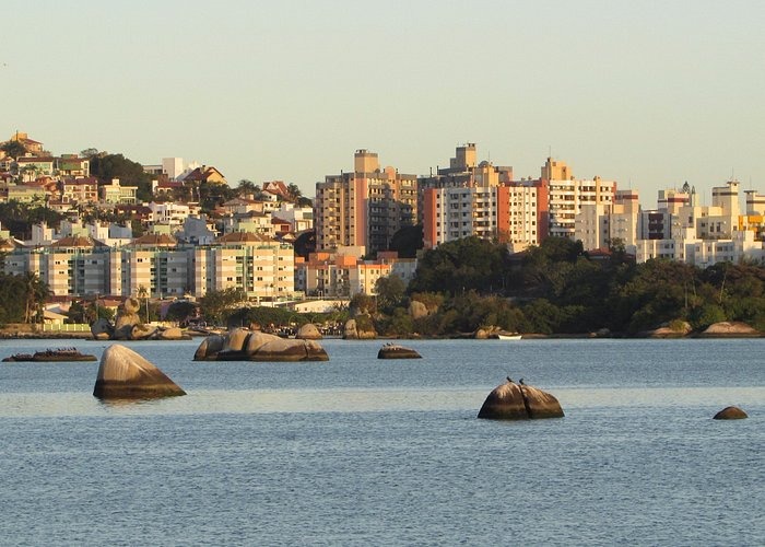 Índice FipeZap revela as 20 cidades com metro quadrado mais caro do Brasil: lista completa