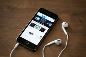 Leilão da Receita Federal oferta iPhone 14 Pro Max por R$ 2 mil; dê seu lance