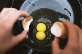 Por que não é uma boa ideia lavar o ovo antes de qualquer receita?