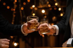 Segredo do whisky: o formato do copo faz toda a diferença; veja por quê