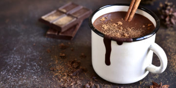 É deliciosamente real: união de café, canela e chocolate é poderosa para saúde