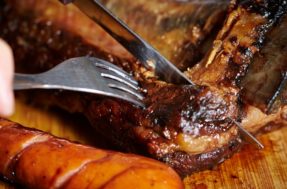 Rib Steak na Air Fryer: quem faz a 1ª vez nem lembra que churrasco existe