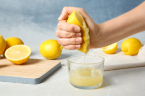 Truque para espremer limão mais fácil que você gostaria de ter aprendido antes