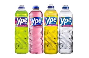 Cor do detergente faz diferença na hora da limpeza? Grande marca responde