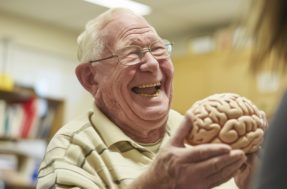Descubra como reconfigurar seu cérebro para ser mais feliz, segundo cientistas