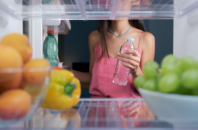 Água com gosto ruim na geladeira? Apresentamos a solução definitiva!