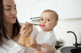 Primeiros dentes do bebê: qual é a melhor idade para começar a escovar?