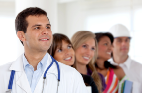 Concurso imperdível! Santa Catarina abre inscrições para mais de 500 vagas na área da saúde