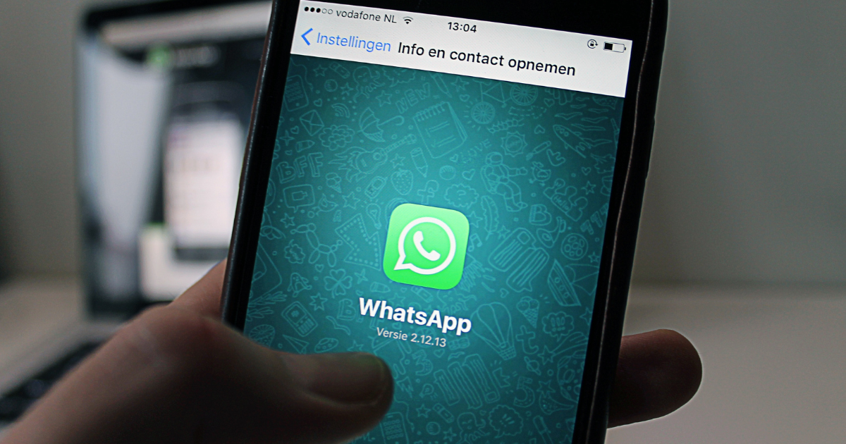 知っていましたか？ WhatsAppには、左利きの排他的な構成があります。アクティブ化する方法をご覧ください